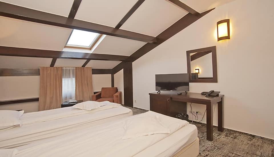 Hotel Regina Синая Экстерьер фото